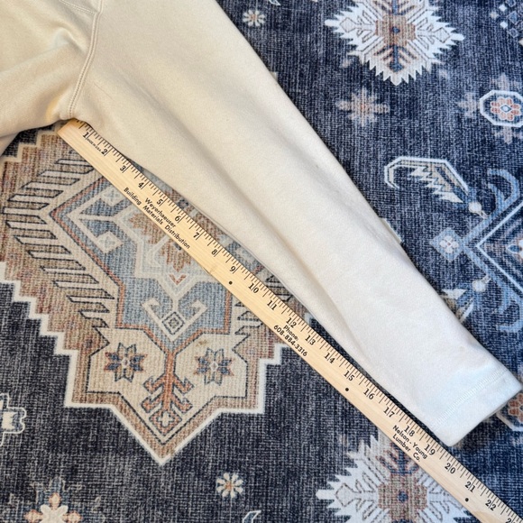 St. John’s Bay Men's Cream Quarter-Zip Sweater Size Medium - Picture 7 of 8